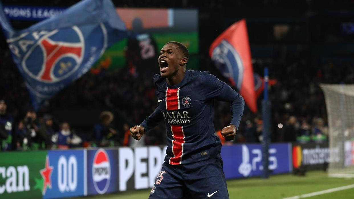 曼联错失两大机会！多尔古交易不如意，左后卫难题犹存